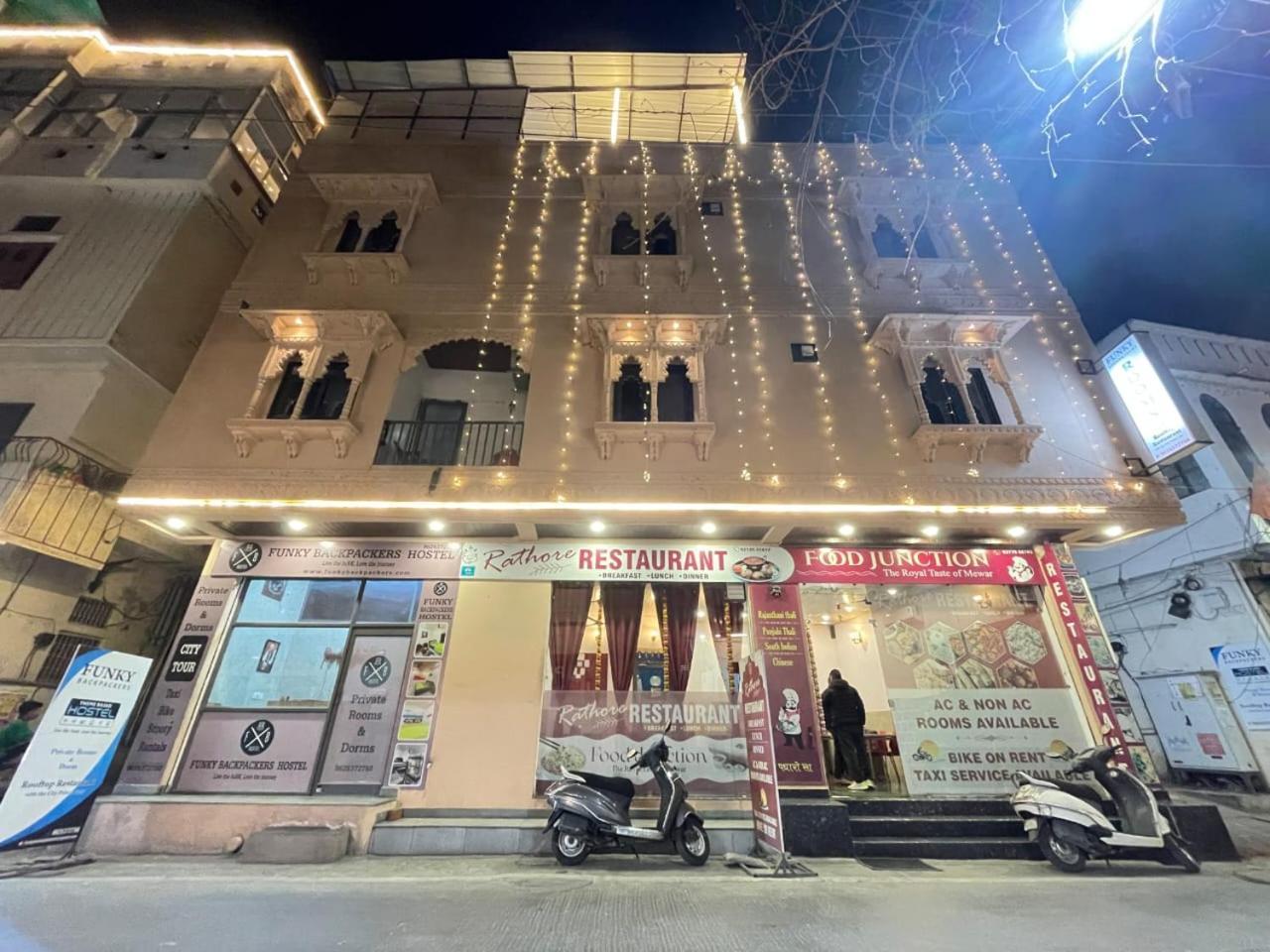 Hotel Funky Backpackers Udaipur Esterno foto